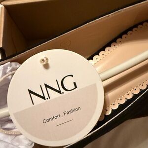 NNG Black and Cream Flats